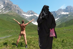 Nackt oder Burka? Vom Appenzell ins Tessin